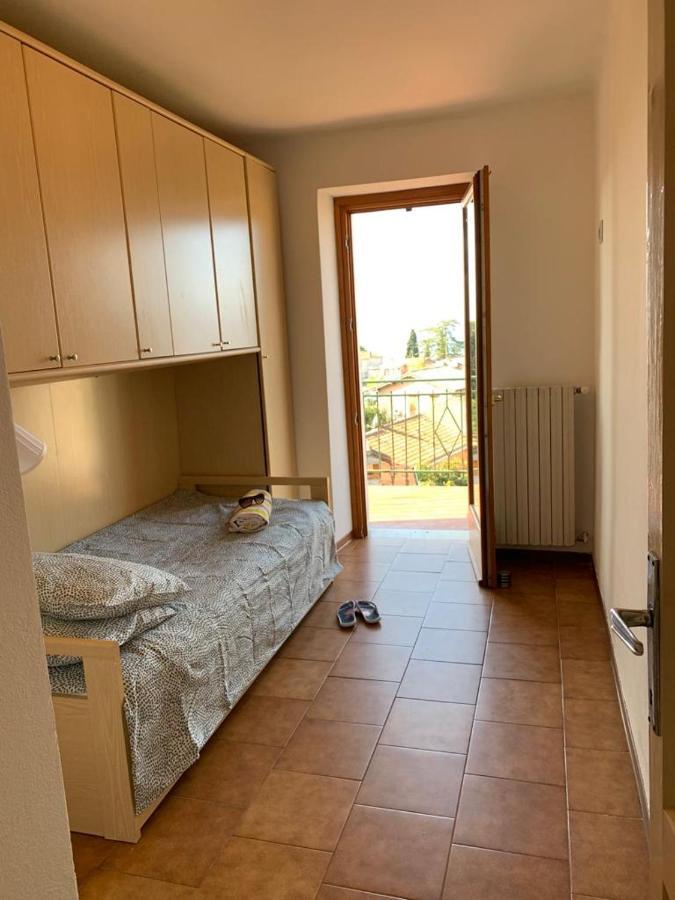 Casa Lisetta, 3-Room Apartment With Lake View Torri Del Benaco Kültér fotó